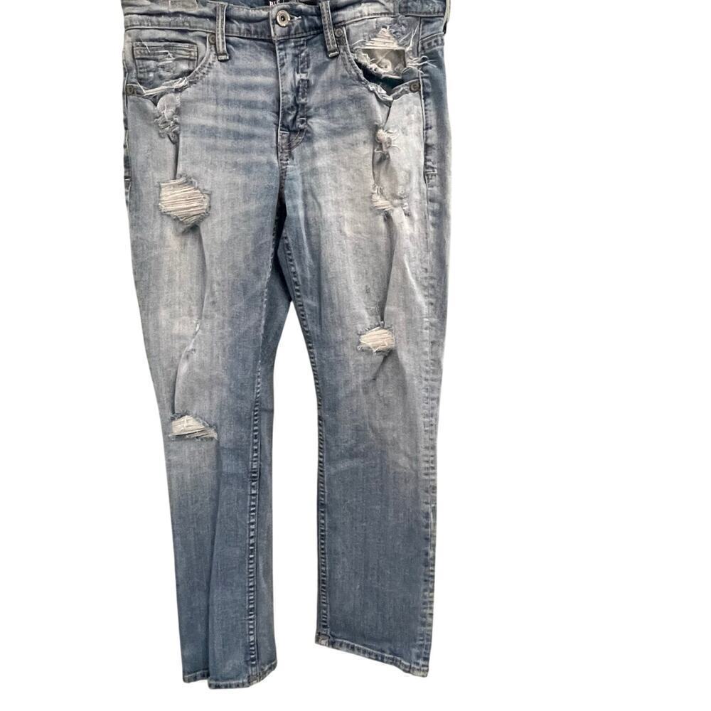 BKE Jeans Jake Straight Distressed Size 33x30 Buckle Denim Light Wash